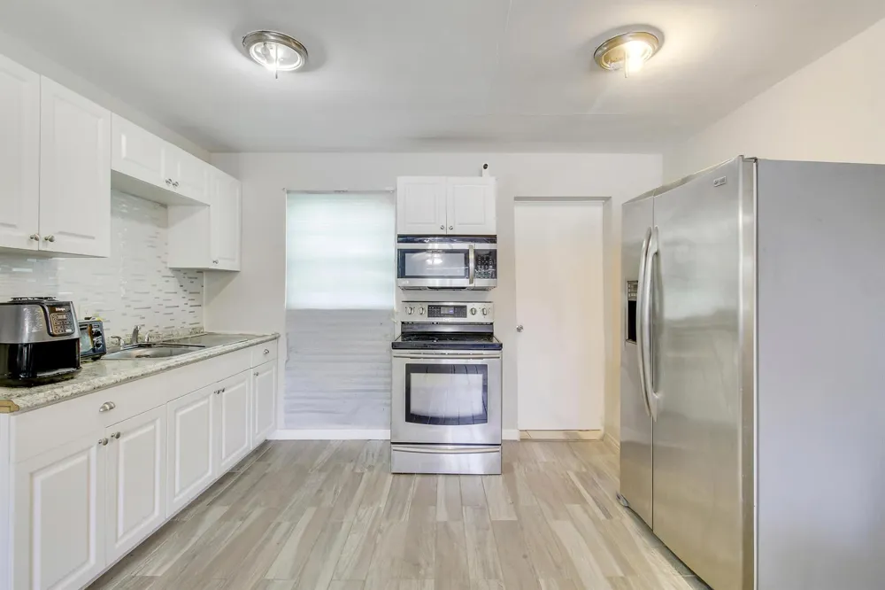1325 W 32ND STREET Riviera Beach, FL 33404