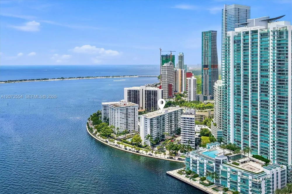 1408 Brickell Bay Dr #706 Miami, FL 33131