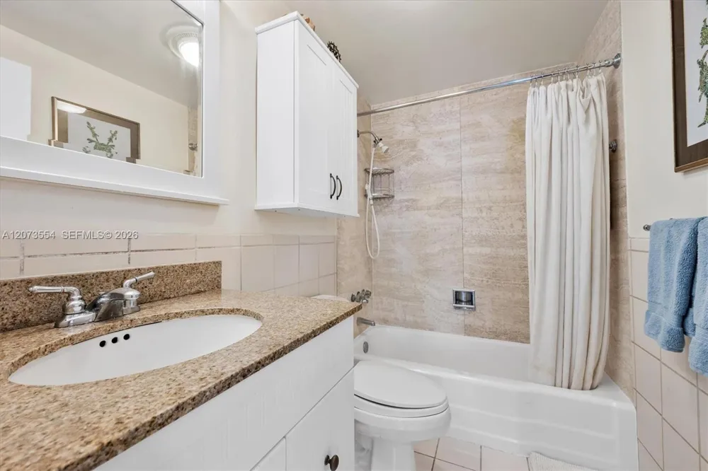 1408 Brickell Bay Dr #706 Miami, FL 33131