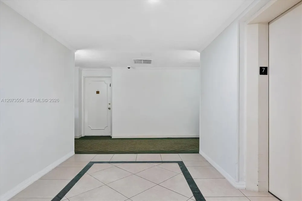 1408 Brickell Bay Dr #706 Miami, FL 33131