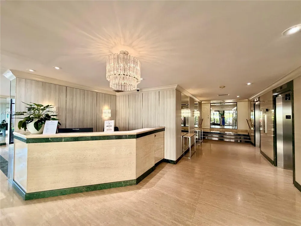 1408 Brickell Bay Dr #706 Miami, FL 33131