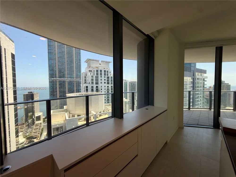 1000 Brickell Plz #4301 Miami, FL 33131