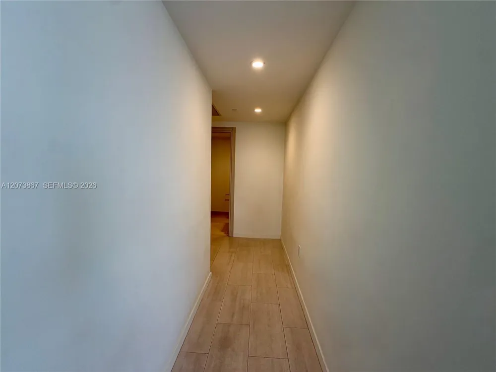 1000 Brickell Plz #4301 Miami, FL 33131
