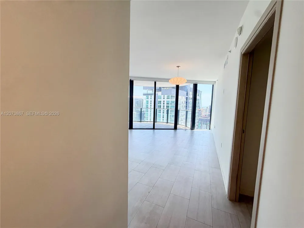 1000 Brickell Plz #4301 Miami, FL 33131