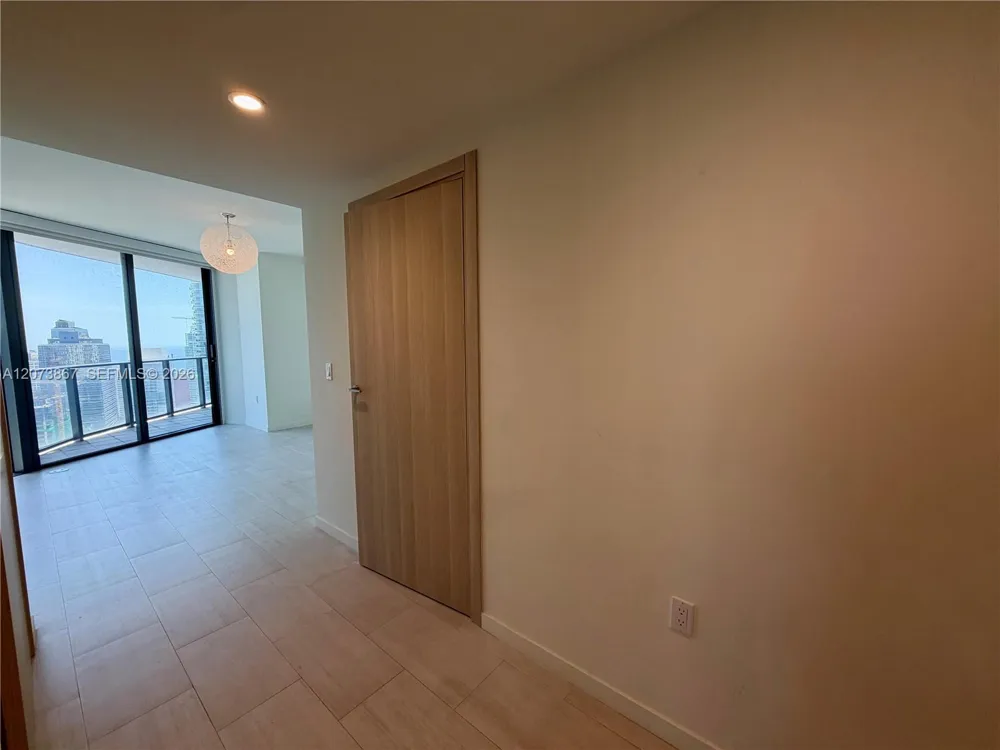 1000 Brickell Plz #4301 Miami, FL 33131