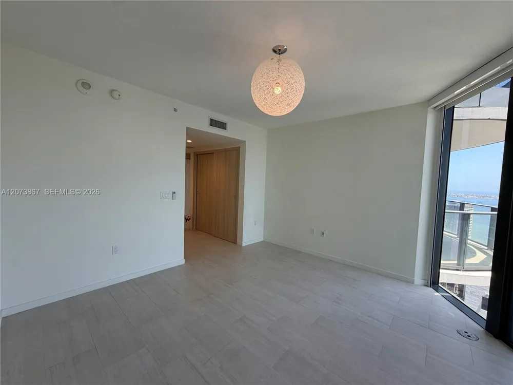 1000 Brickell Plz #4301 Miami, FL 33131