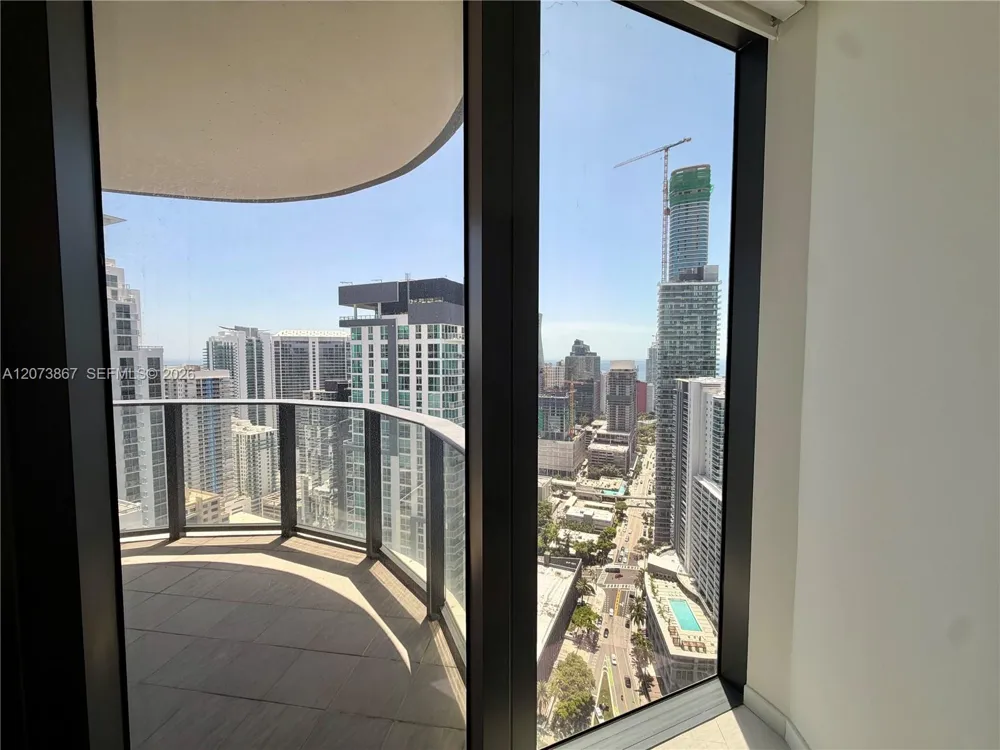 1000 Brickell Plz #4301 Miami, FL 33131