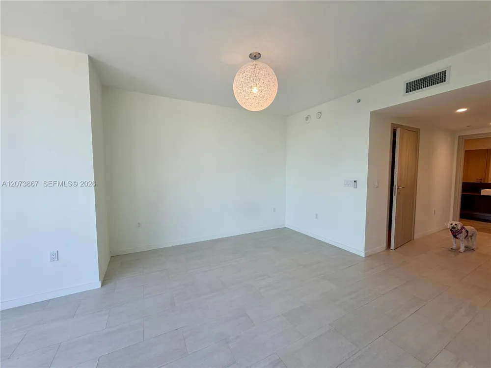 1000 Brickell Plz #4301 Miami, FL 33131