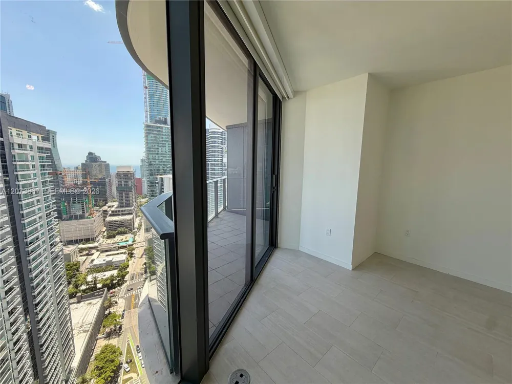 1000 Brickell Plz #4301 Miami, FL 33131