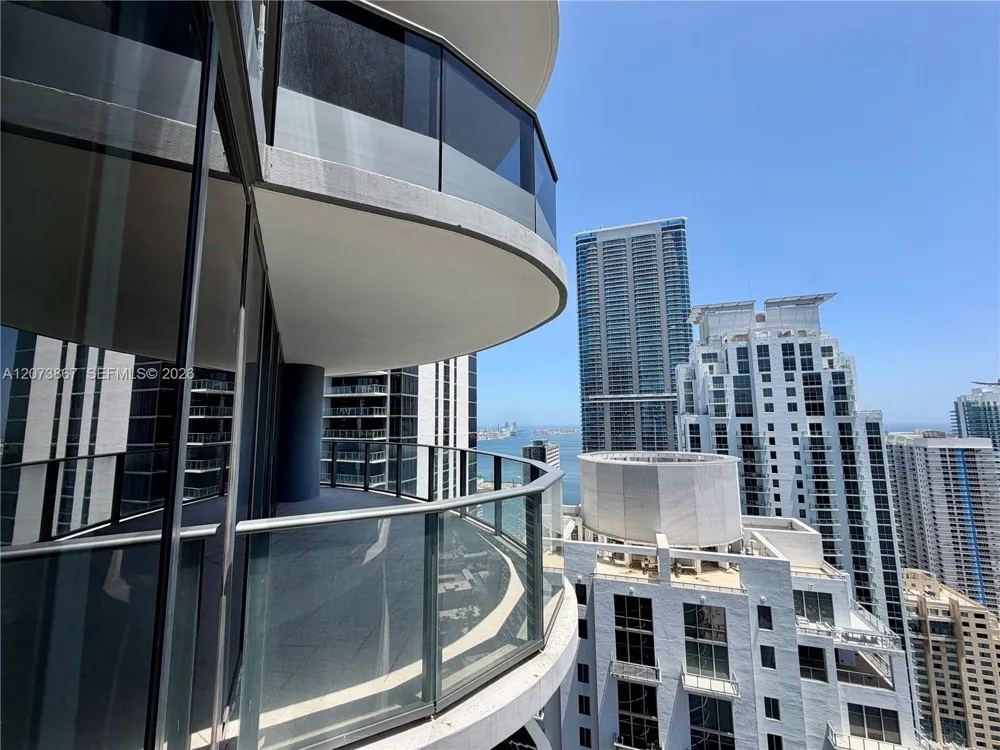 1000 Brickell Plz #4301 Miami, FL 33131