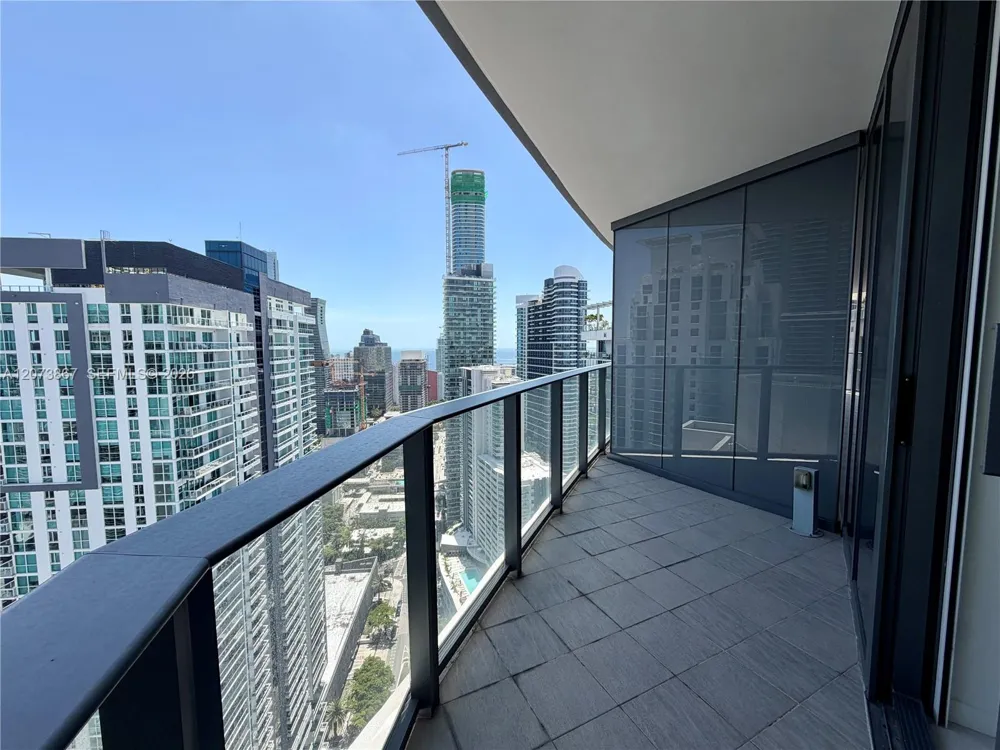 1000 Brickell Plz #4301 Miami, FL 33131