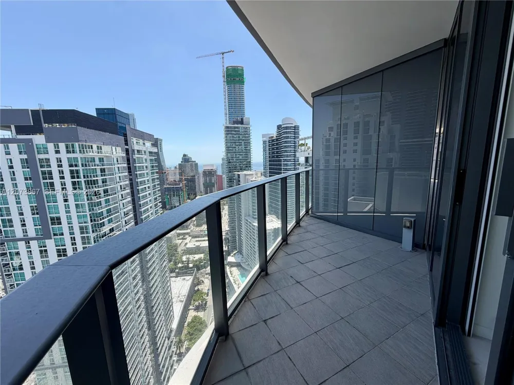 1000 Brickell Plz #4301 Miami, FL 33131