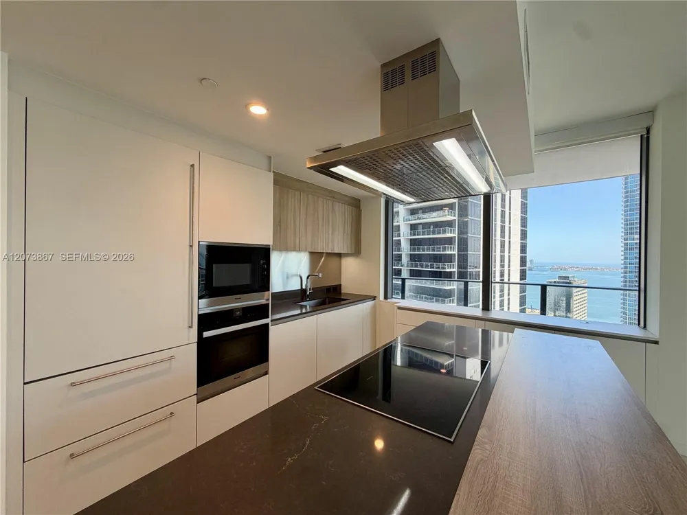 1000 Brickell Plz #4301 Miami, FL 33131