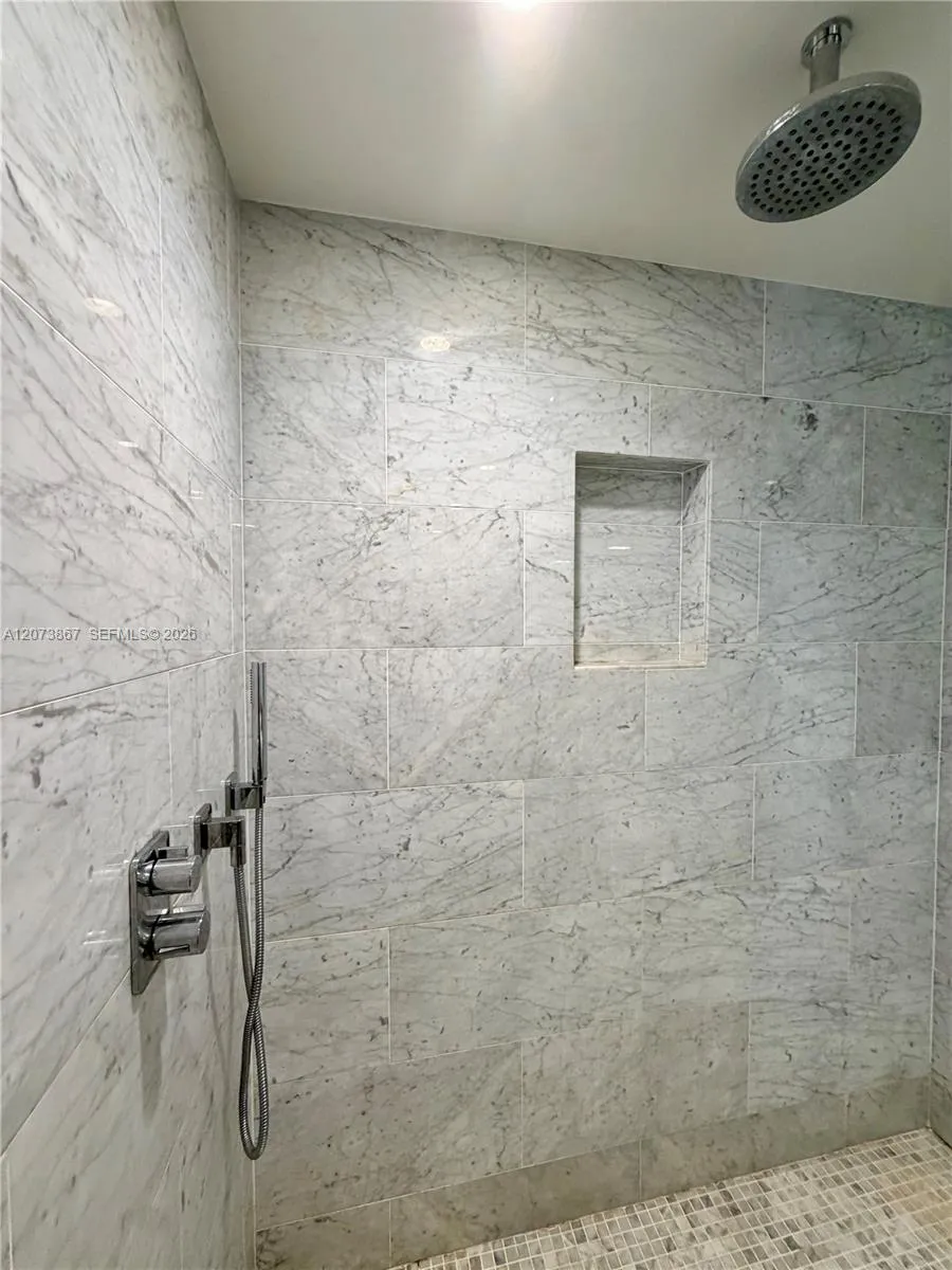 1000 Brickell Plz #4301 Miami, FL 33131