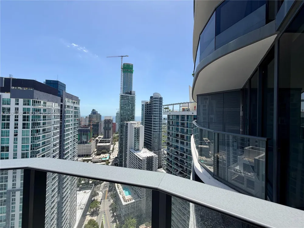 1000 Brickell Plz #4301 Miami, FL 33131