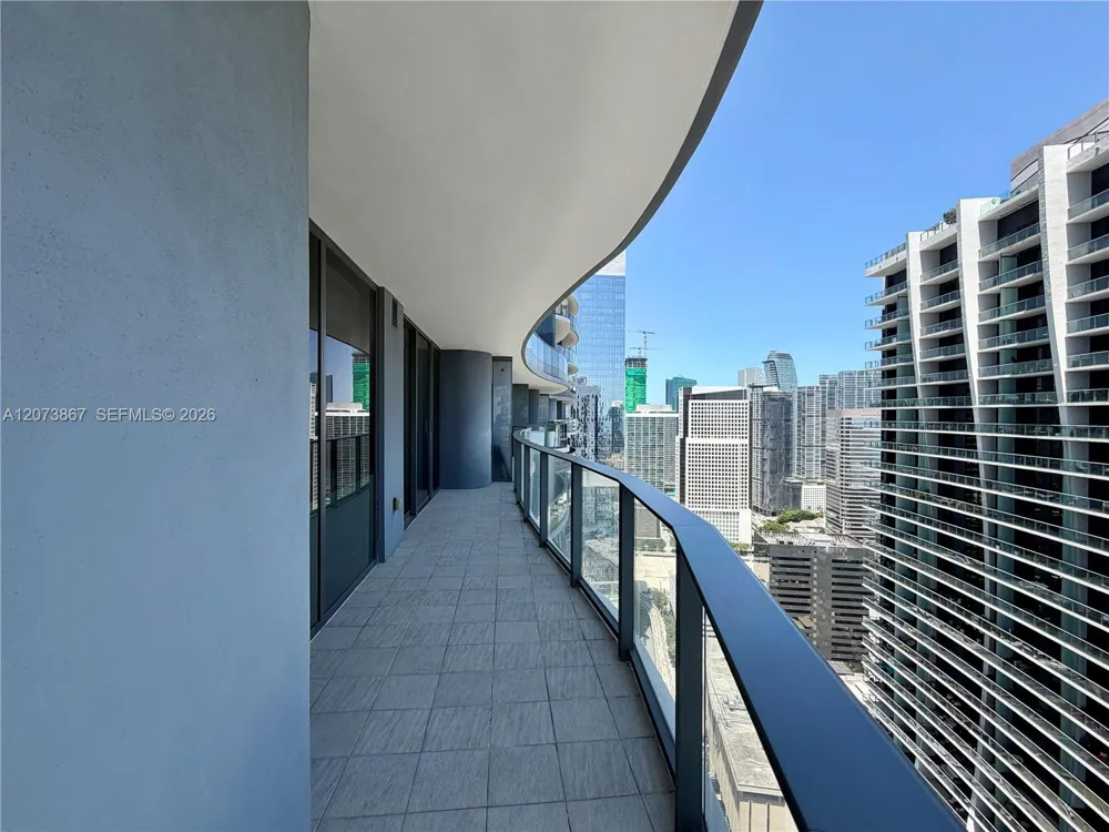1000 Brickell Plz #4301 Miami, FL 33131