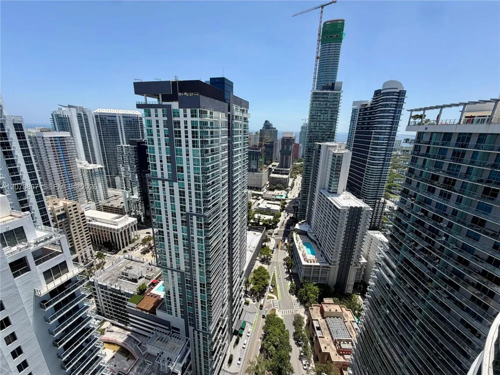1000 Brickell Plz #4301 Miami, FL 33131