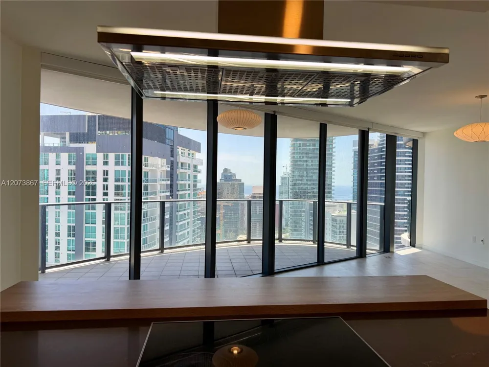 1000 Brickell Plz #4301 Miami, FL 33131
