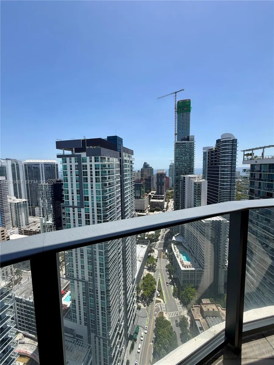 1000 Brickell Plz #4301 Miami, FL 33131