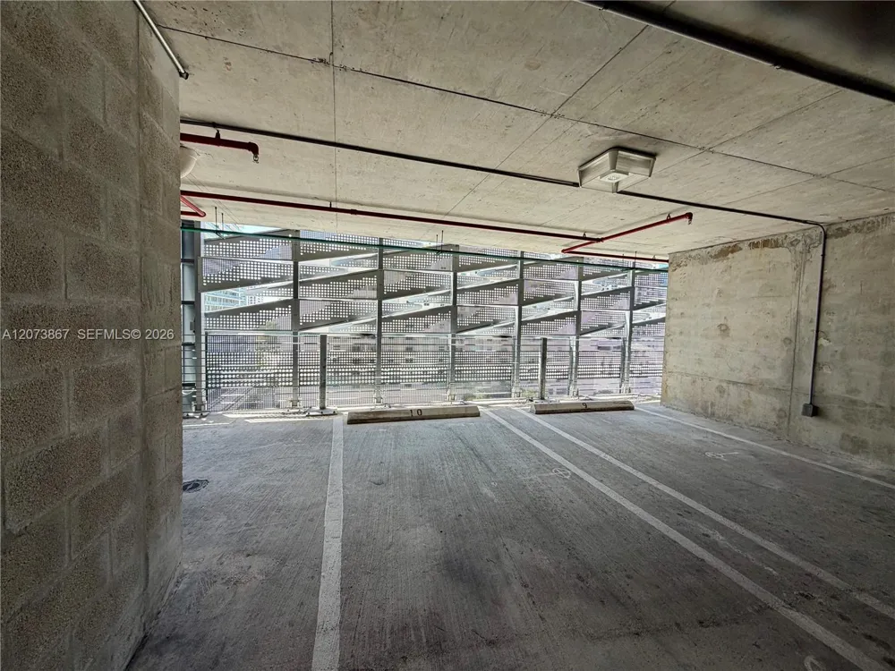 1000 Brickell Plz #4301 Miami, FL 33131