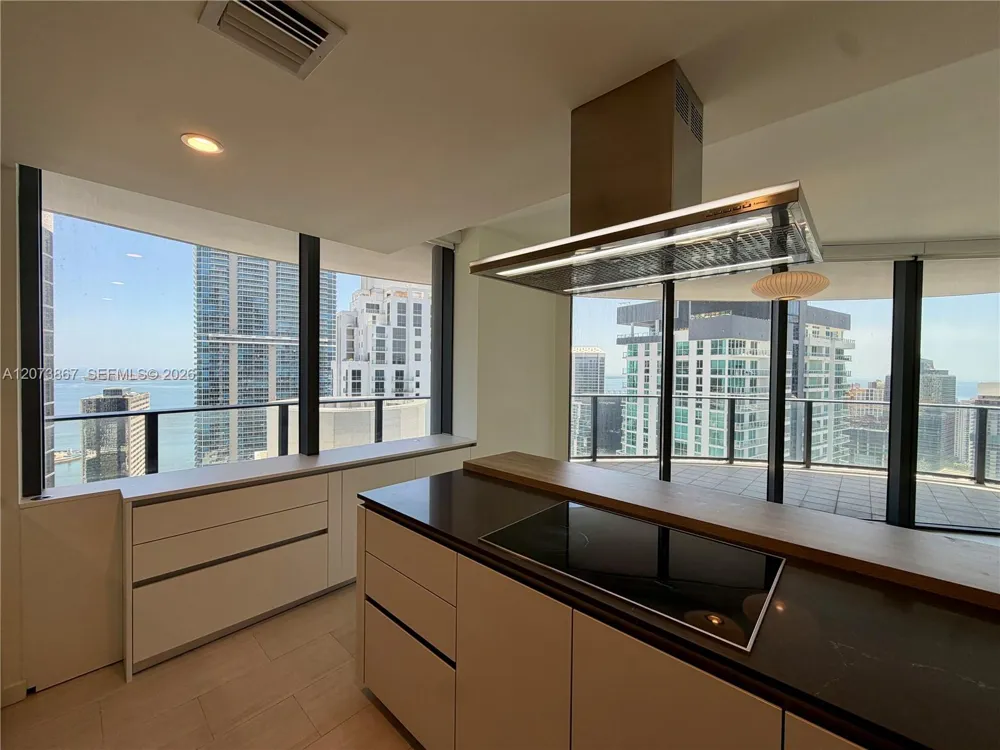 1000 Brickell Plz #4301 Miami, FL 33131