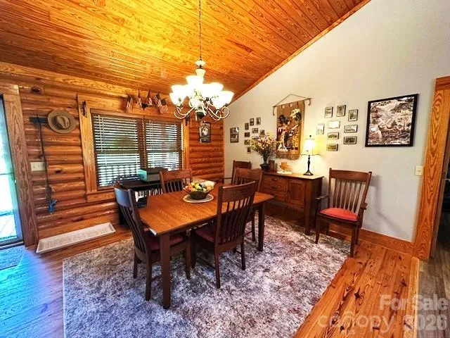 45 Reedy Creek Court Hendersonville, NC 28792