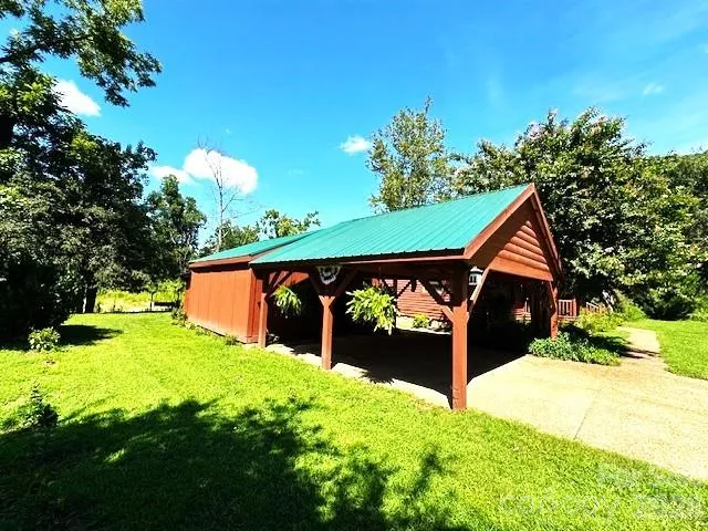 45 Reedy Creek Court Hendersonville, NC 28792