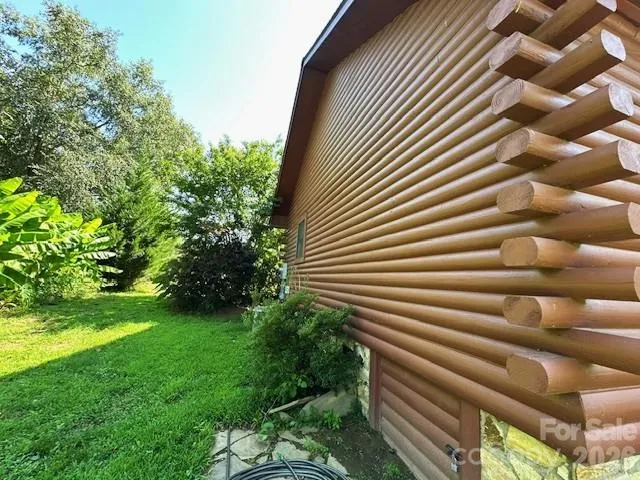 45 Reedy Creek Court Hendersonville, NC 28792