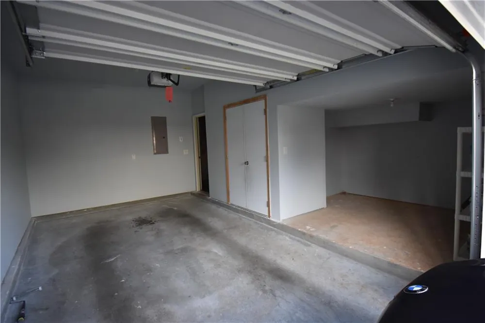 1002 Thornborough Drive Alpharetta, GA 30004