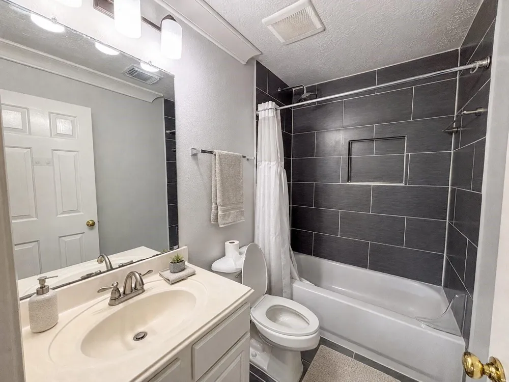 19207 Poplar Trails Lane Tomball, TX 77375