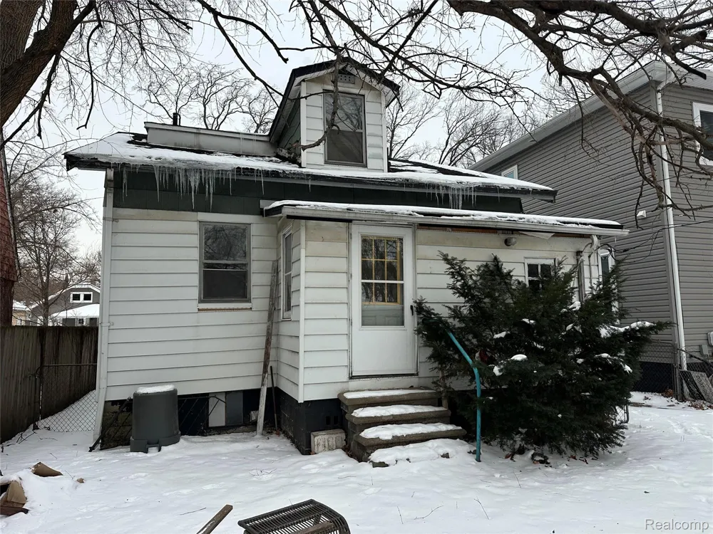 293 FIELDING STREET Ferndale City, MI 48220