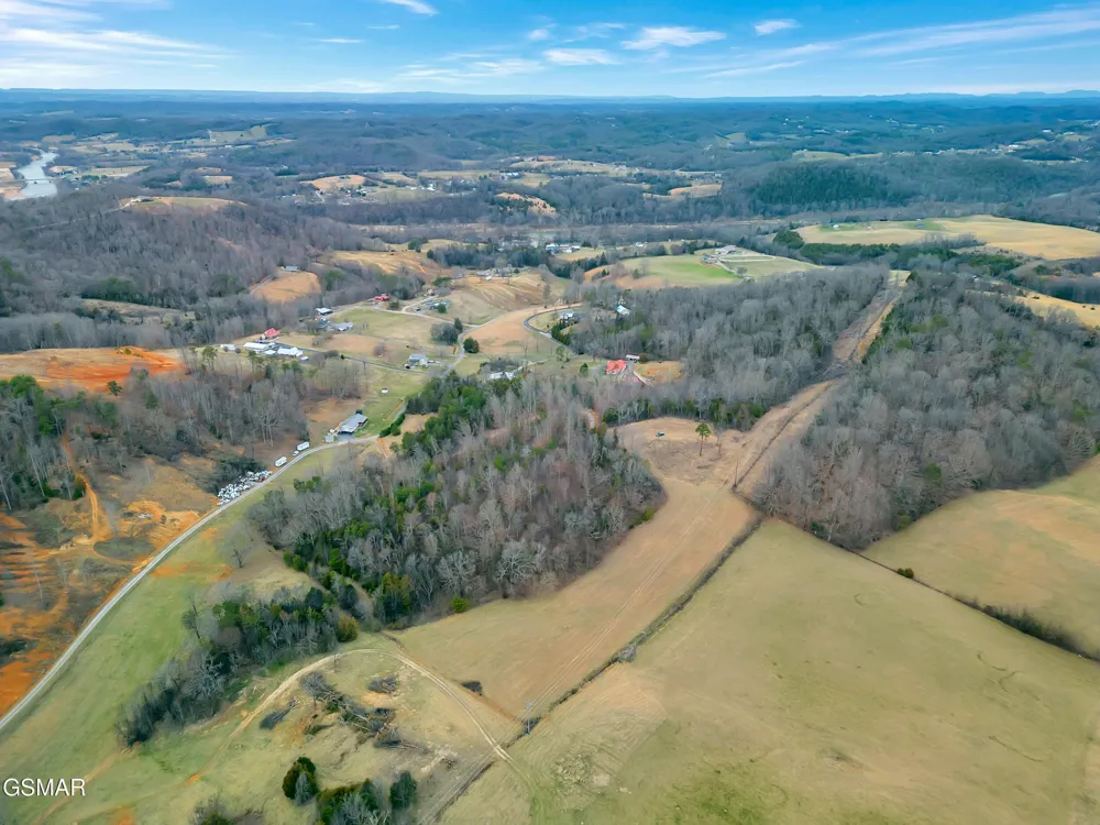 448 Lakota Way Newport, TN 37821