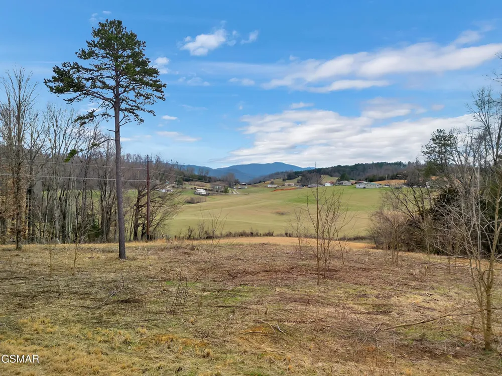 448 Lakota Way Newport, TN 37821