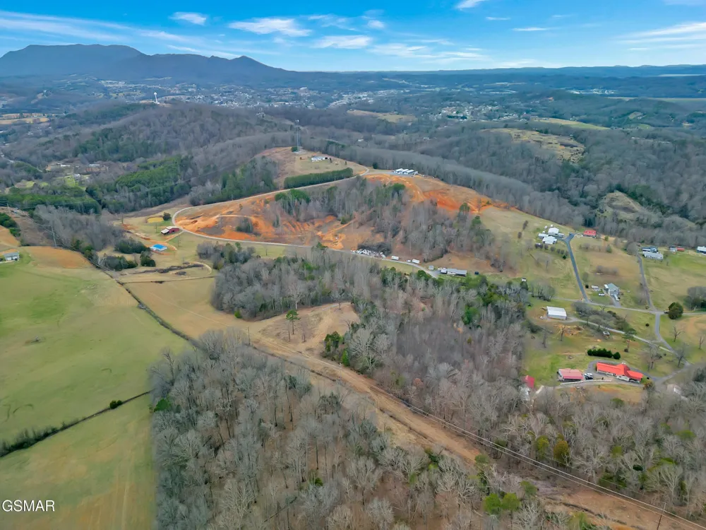 448 Lakota Way Newport, TN 37821