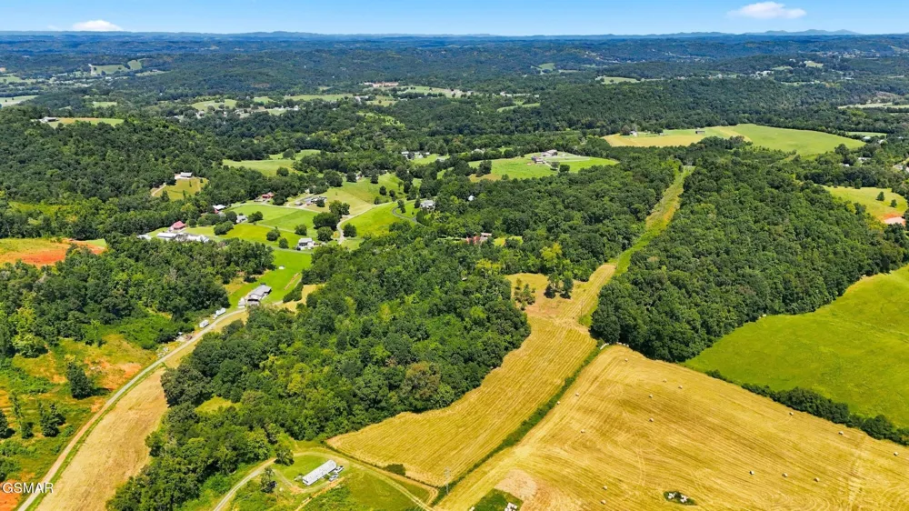 448 Lakota Way Newport, TN 37821