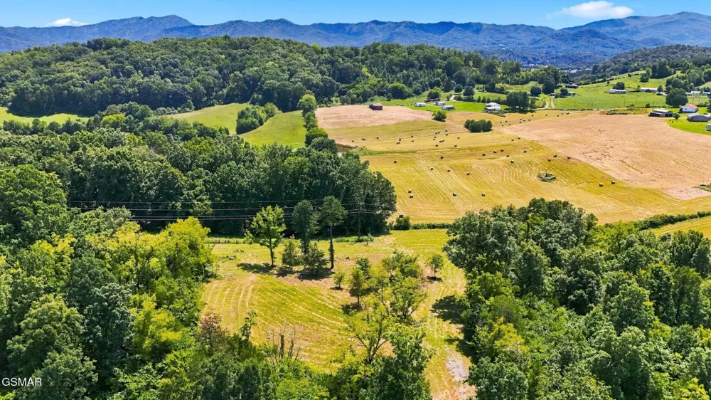 448 Lakota Way Newport, TN 37821