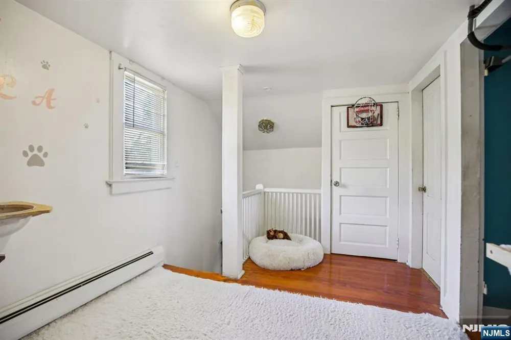 369 Queens Court Ridgewood, NJ 07450