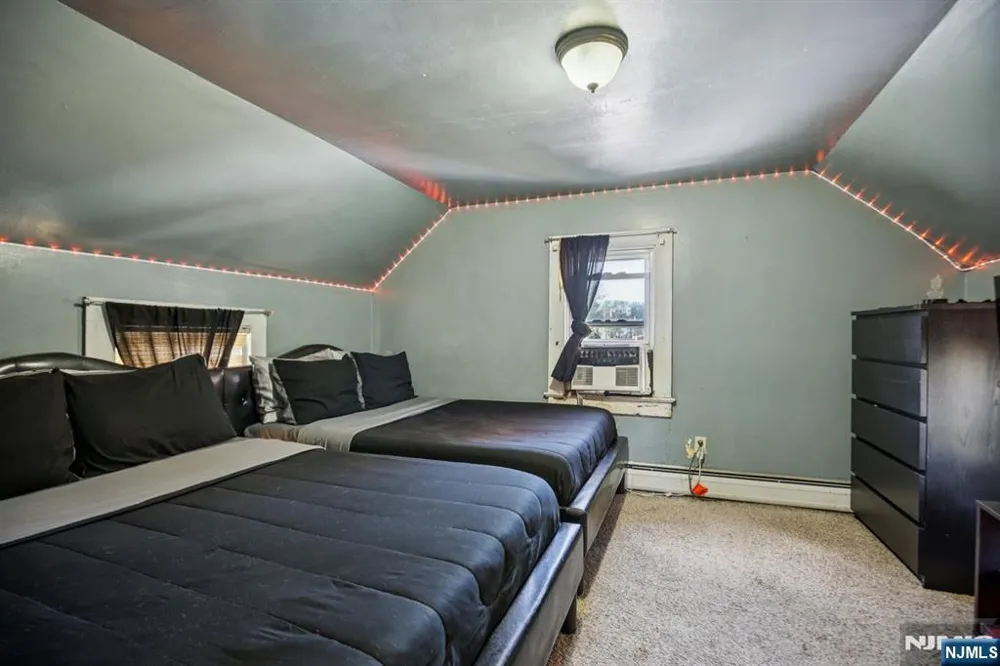 369 Queens Court Ridgewood, NJ 07450