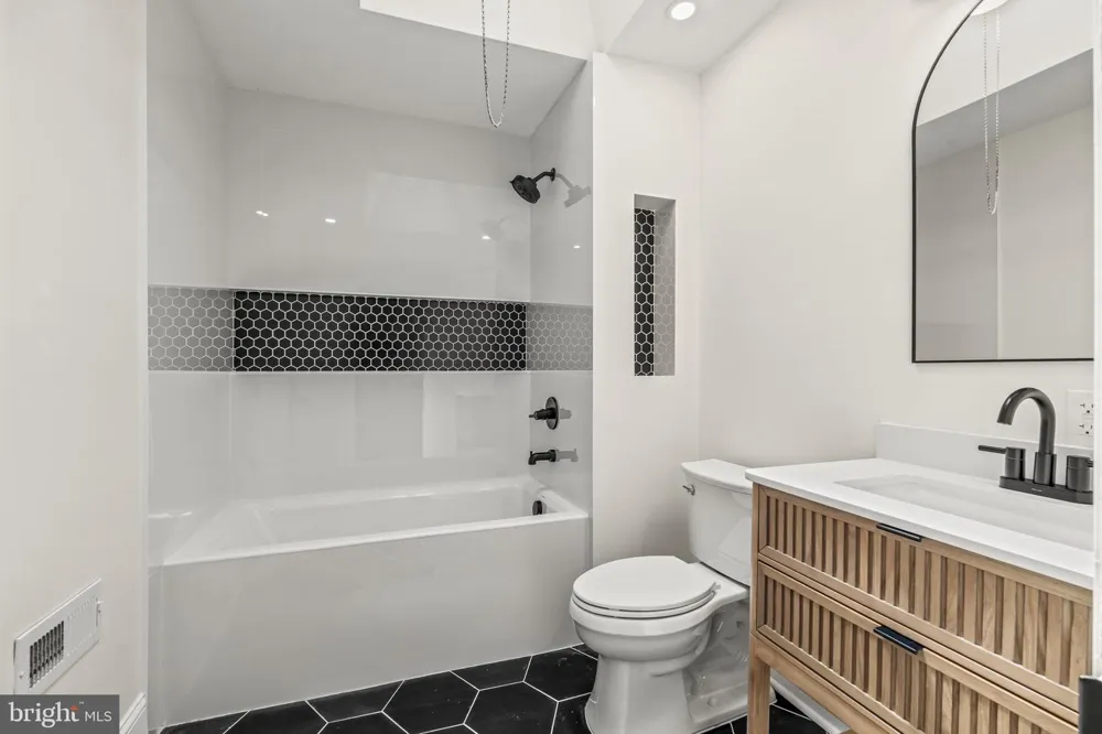 7154 UBER STREET Philadelphia, PA 19138