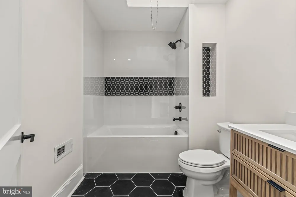 7154 UBER STREET Philadelphia, PA 19138