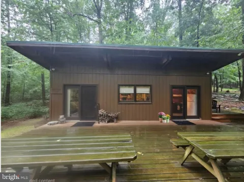 473 AIRPORT ROAD