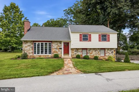 6 SHARPLESS LANE