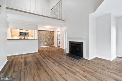 9934 HELLINGLY PLACE #142