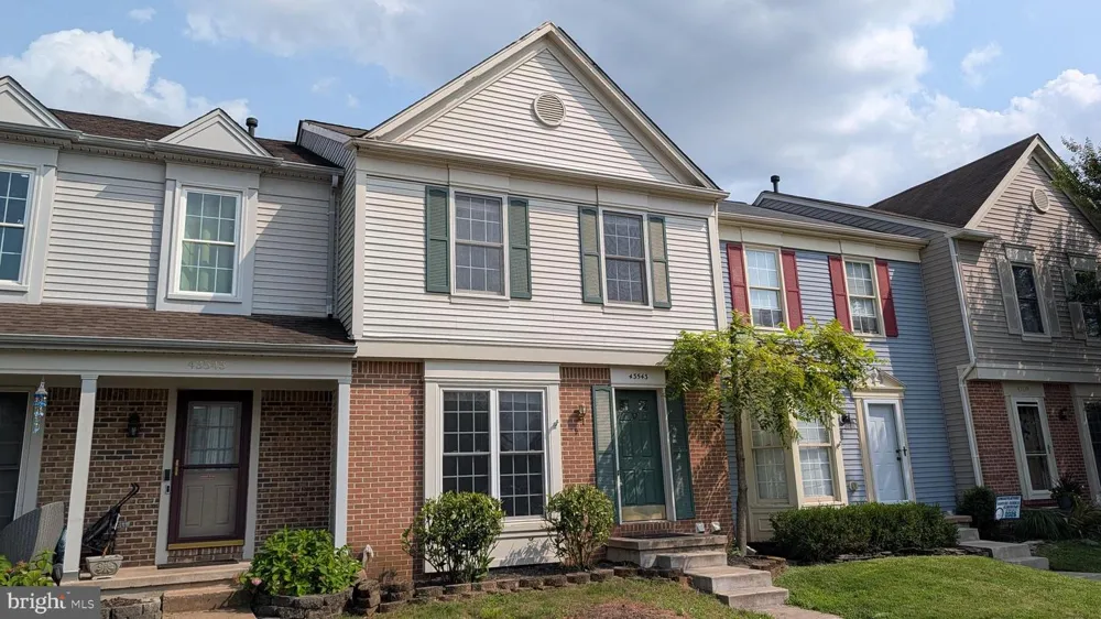 43543 PLANTATION TERRACE Ashburn, VA 20147