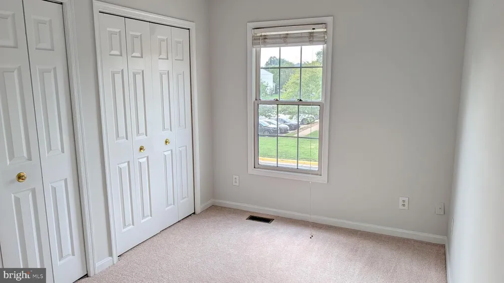 43543 PLANTATION TERRACE Ashburn, VA 20147