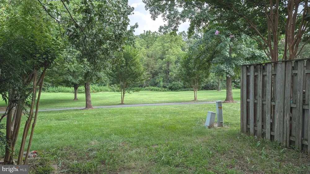 43543 PLANTATION TERRACE Ashburn, VA 20147