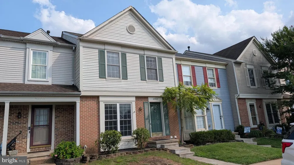 43543 PLANTATION TERRACE Ashburn, VA 20147