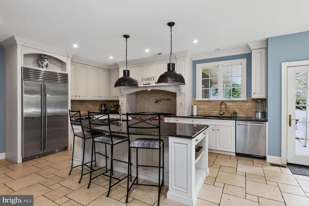 1424 EVANS ROAD Lower Gwynedd, PA 19002