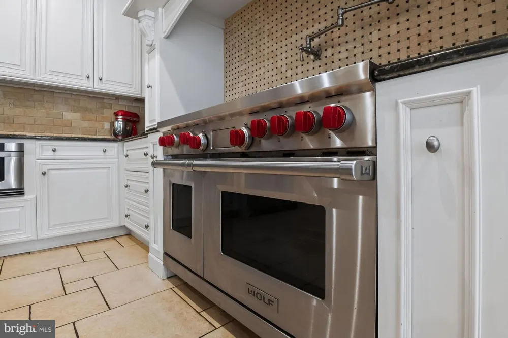 1424 EVANS ROAD Lower Gwynedd, PA 19002