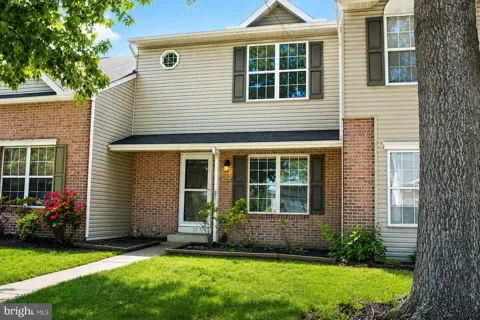 39 SOUTHMONT DRIVE